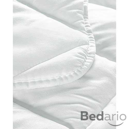 Celoroční prošívaná přikrývka Yorgan 140x200