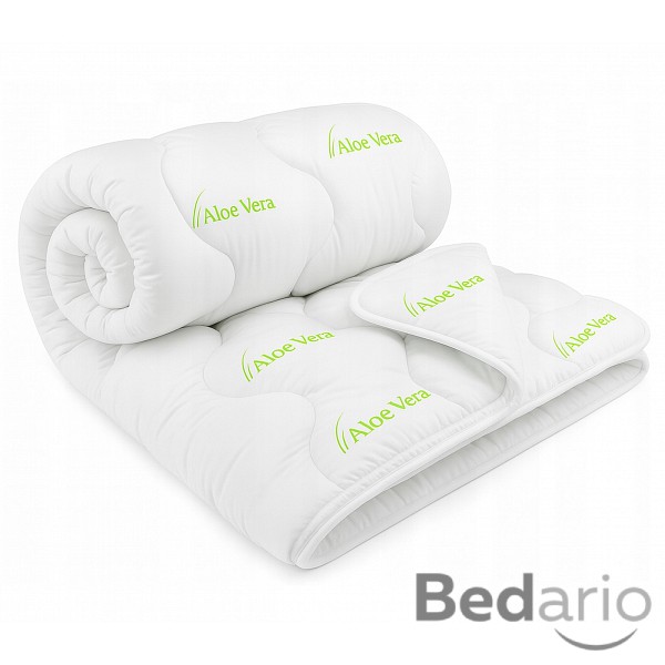 Akční Celoroční přikrývka z dutého vlákna ALOE VERA 140x200