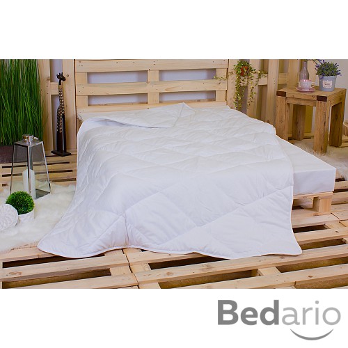 Prošívaná přikrývka ECONOMY 140x200