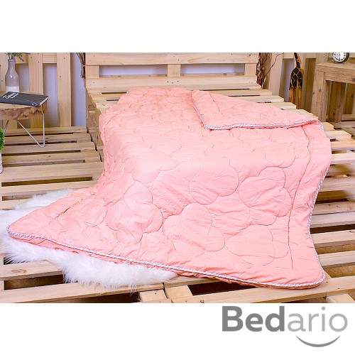 Prošívaná přikrývka ECONOMY lososová 140x200