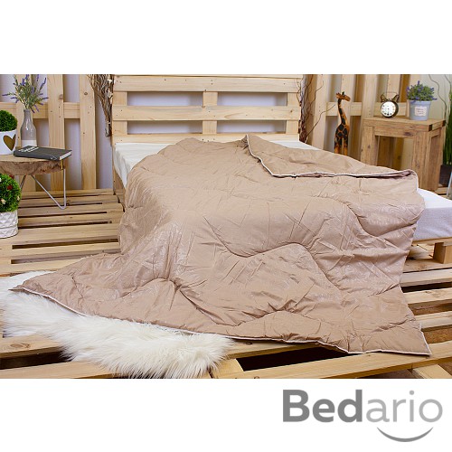 Prošívaná přikrývka ECONOMY hnědá 140x200