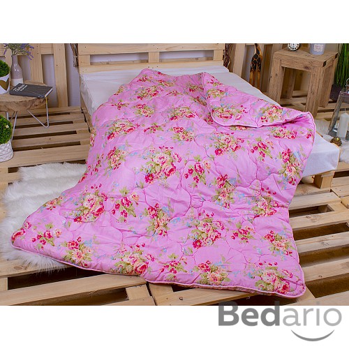 Zimní prošívaná přikrývka WINTER 140x200 Růžové kytice