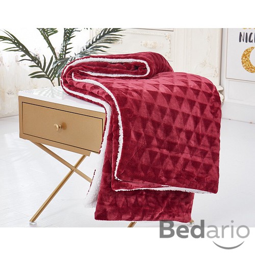 Deka beránek 150x200 - Triangles - Červená