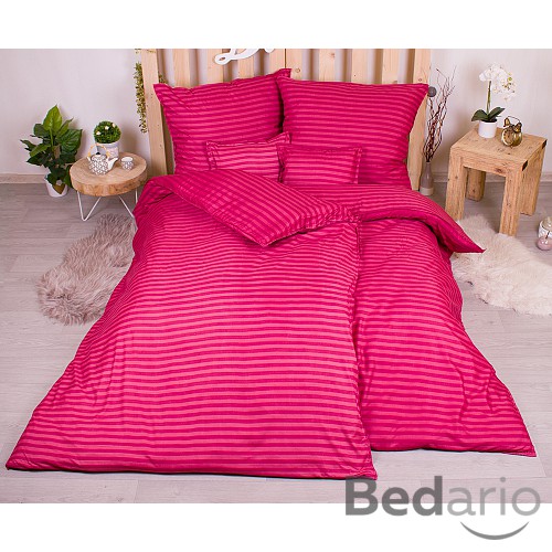 Sedmidílná sada hebkého povlečení s pruhovaným vzorem 140x200+70x90 Červená