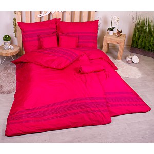 Osmidílná sada povlečení 140x200+70x90 Jemný vzor červená barva