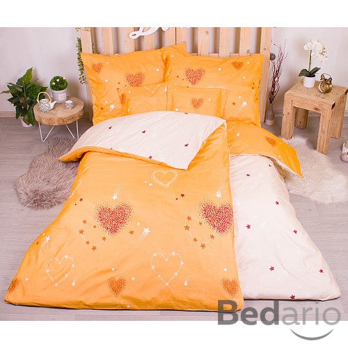 Sedmidílná sada hebkého povlečení 140x200+70x90 srdcové hvězdy - zlatá